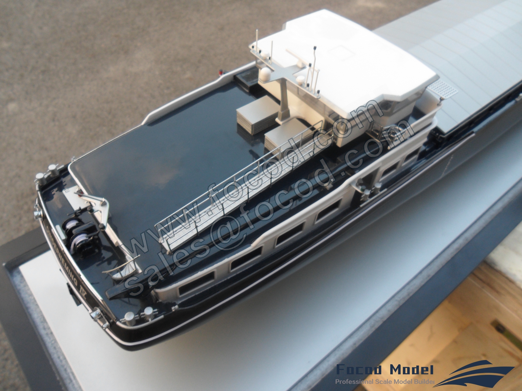 custom made model of 135m Inland Cargoship (with wheelhouse interiors)